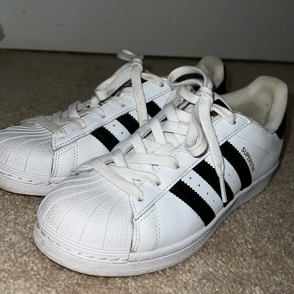 Trying to get rid of these for a while. Almost new.